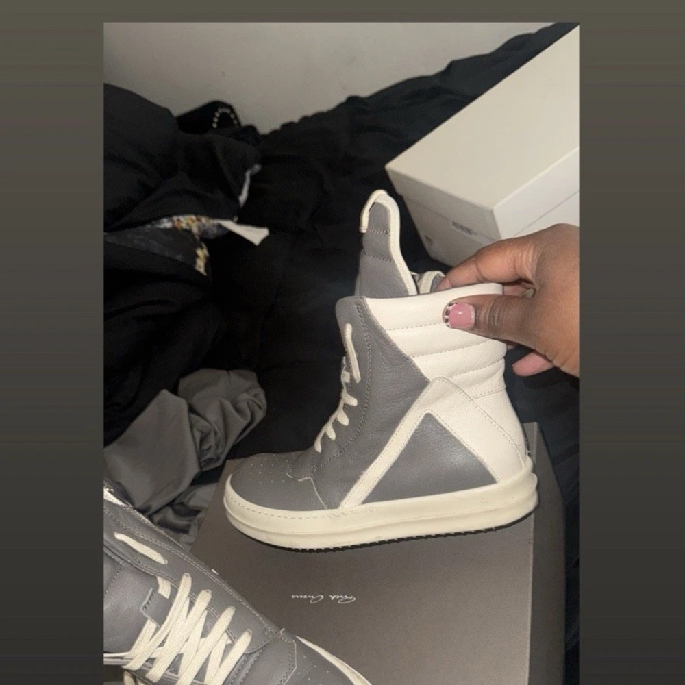 Rick Owens Kids Boots in Gray and White